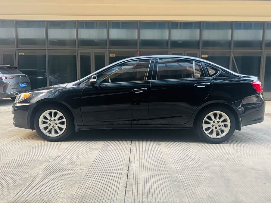 Soueast V5 Lingzhi 2014 car image #6