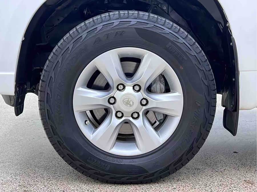 Toyota Prado (Imported) 2013 #6 Toyota Prado (Imported) 2013 car image #6