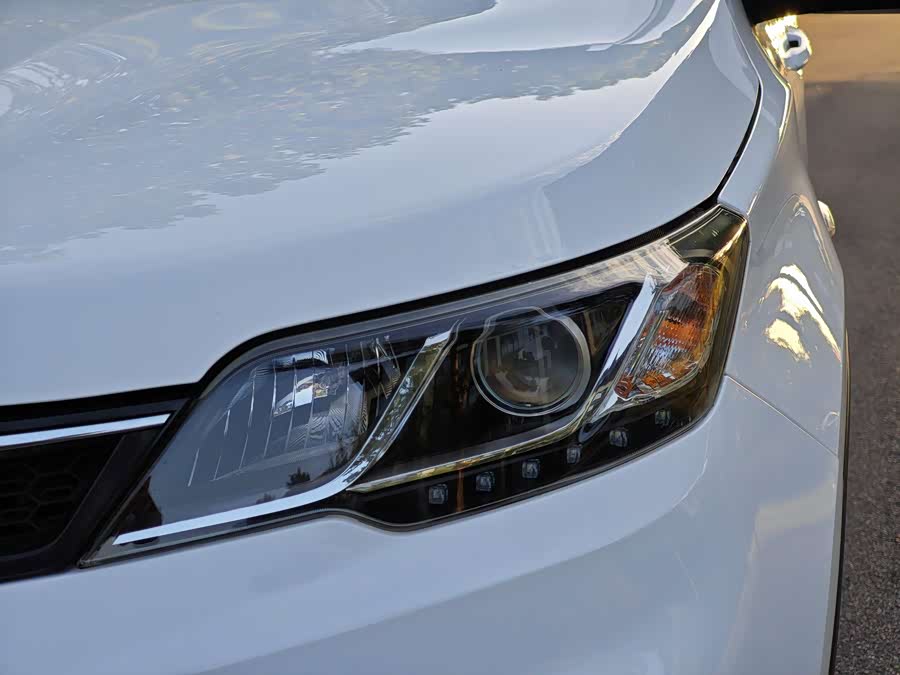 Soueast DX3 2018 #6 Soueast DX3 2018 imagen de coche #6