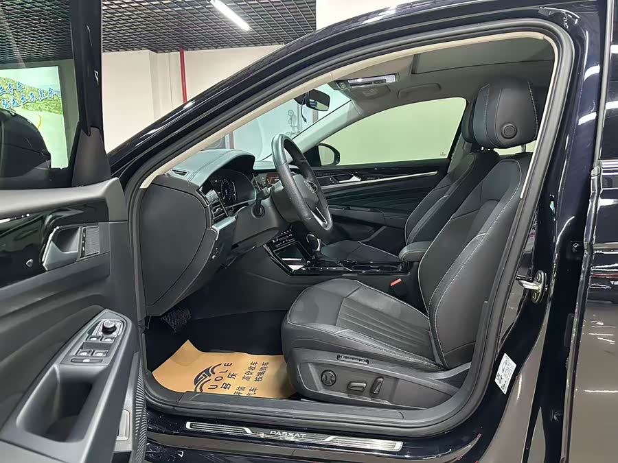 Volkswagen Passat 2024 car image #6