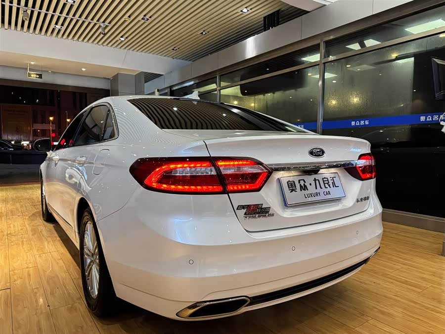 Ford Taurus 2019 #6 Ford Taurus 2019 car image #6