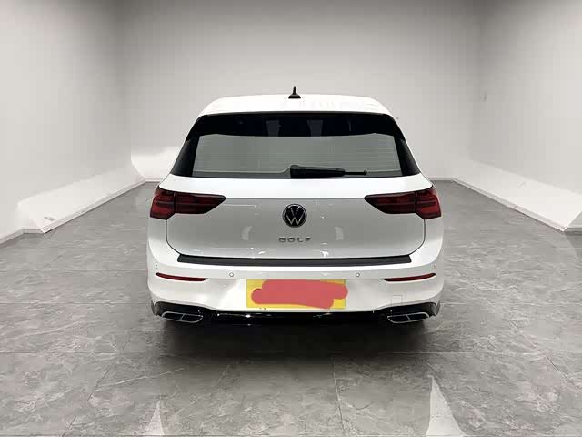 Volkswagen Golf 2023 car image #6
