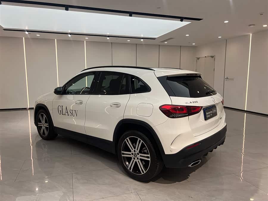 Mercedes-Benz GLA Class 2022 #6 Mercedes-Benz GLA Class 2022 car image #6