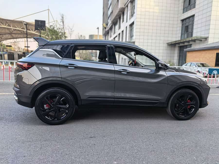 GEELY Coolray 2022 car image #6