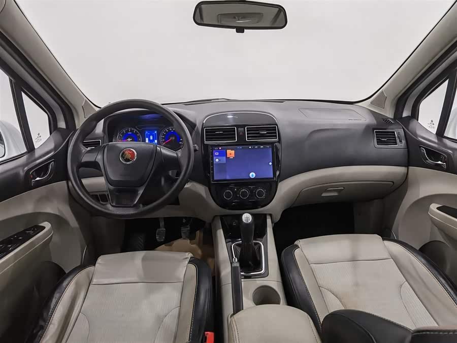 Forthing JOYEAR X3 2016 изображение автомобиля #6