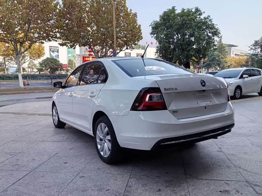 Skoda Rapid 2018 #6 Skoda Rapid 2018 car image #6