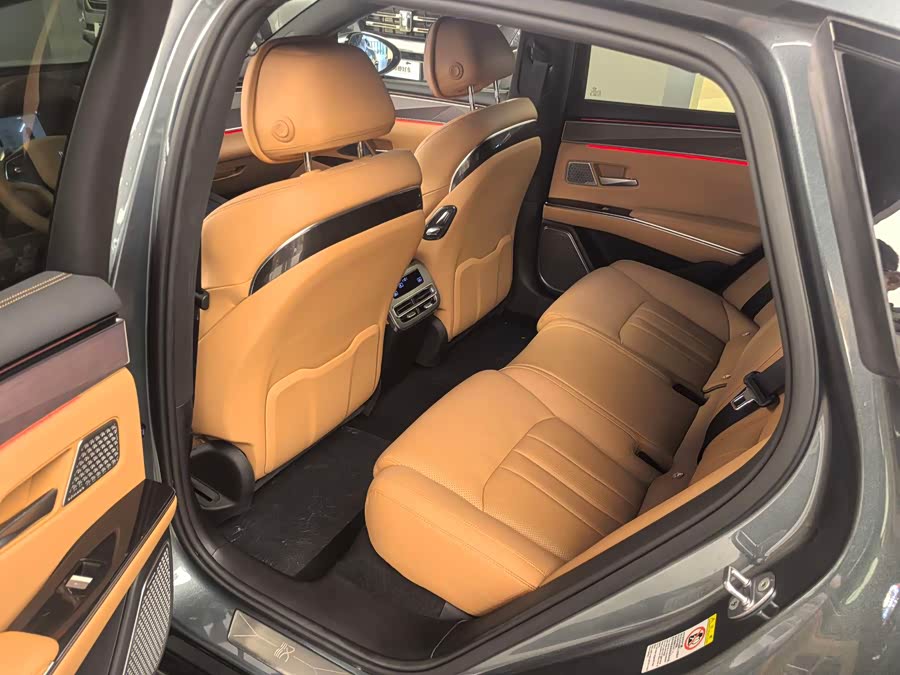 BYD HanL 2025 car image #6