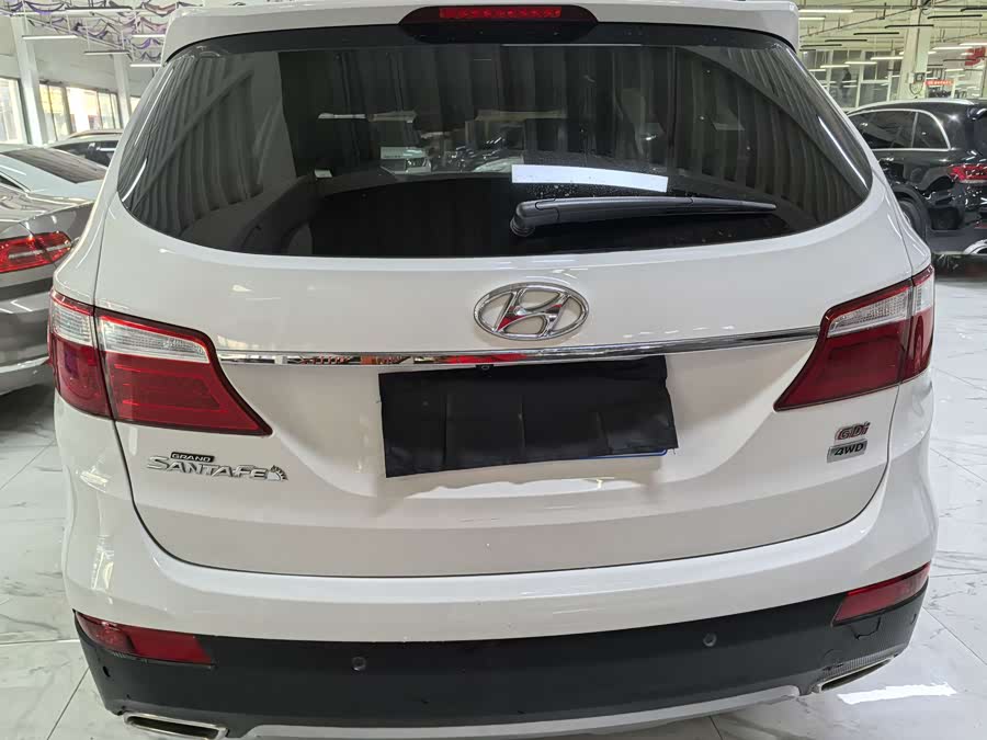 Hyundai Grand Santa Fe 2014 #6 Hyundai Grand Santa Fe 2014 car image #6