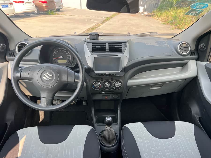 Suzuki Alto 2014 car image #6