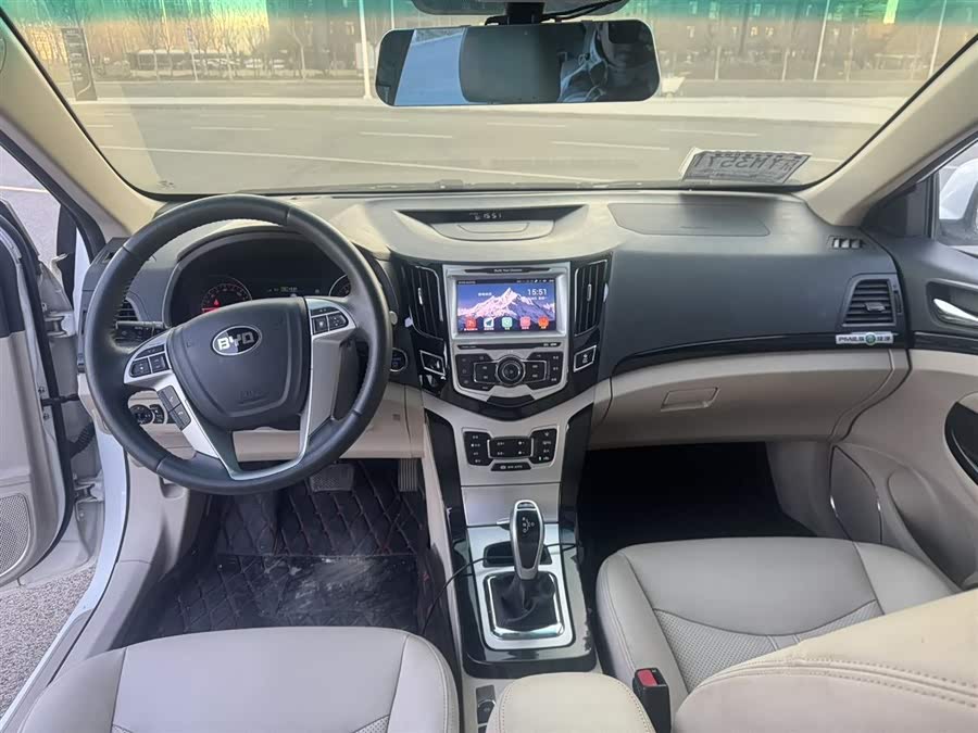 BYD e5 2017 car image #6