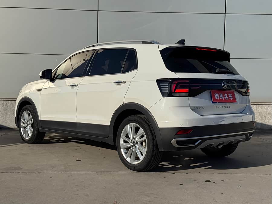 Volkswagen T-Cross 2021 car image #6