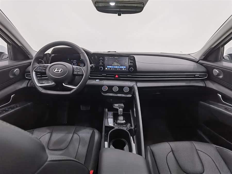 Hyundai Elantra 2024 car image #6