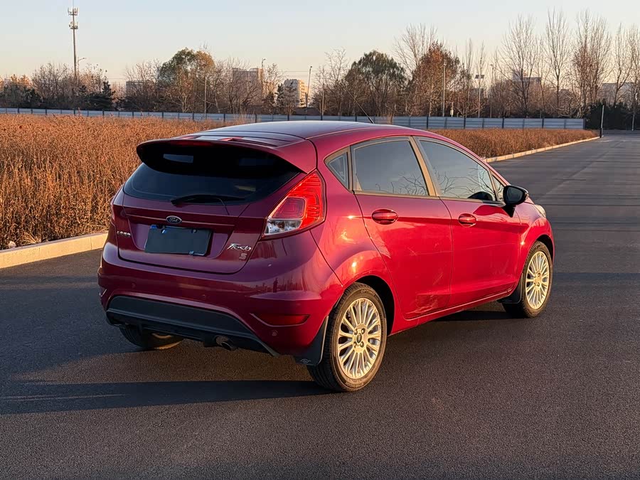 Ford Fiesta 2014 immagine di auto #6