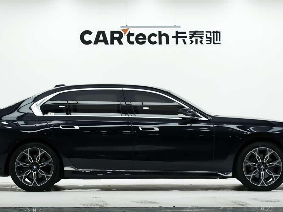 BMW 7 Series 2023 #6 BMW 7 Series 2023 car image #6