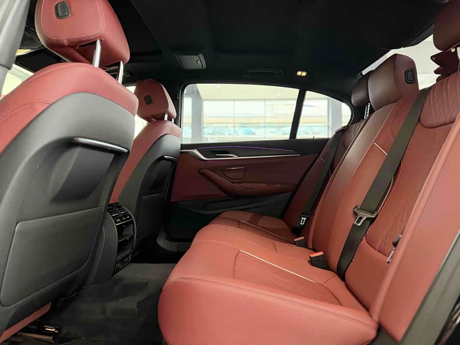 BMW 5 Series 2022 car image #6