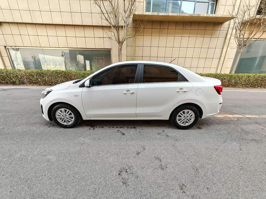 起亚 焕驰 2018 汽车图片 #6