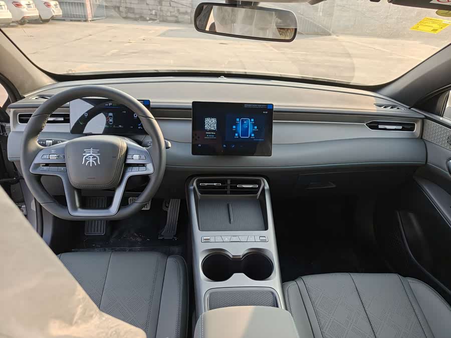 BYD Qin Plus 2025 immagine di auto #6