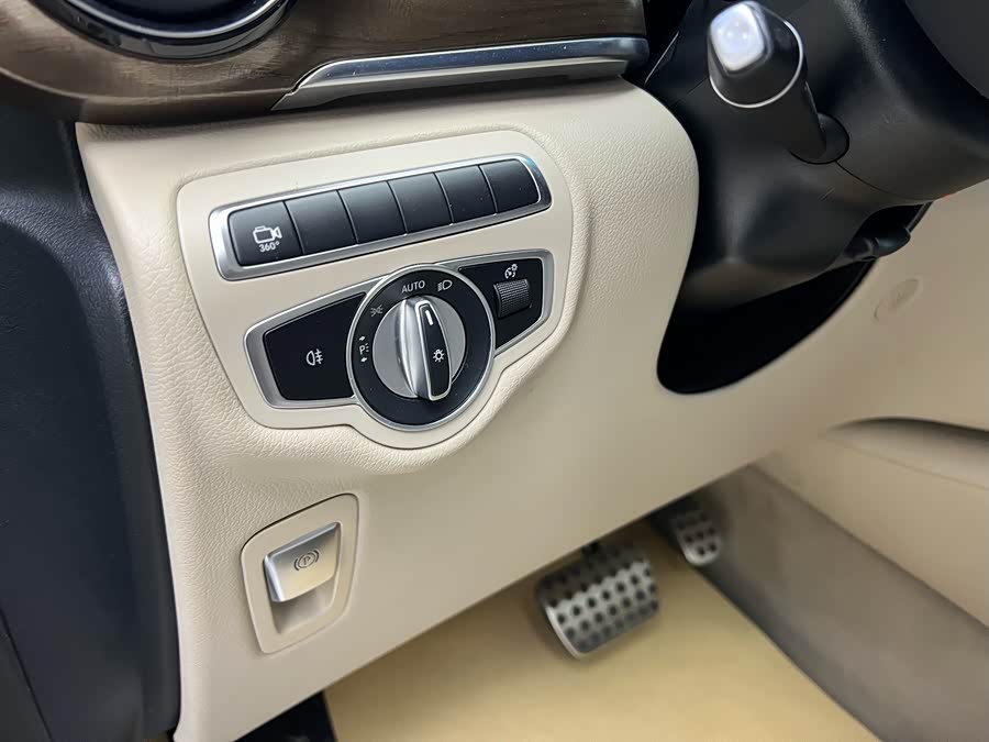 Mercedes-Benz V Class 2021 #6 Mercedes-Benz V Class 2021 car image #6