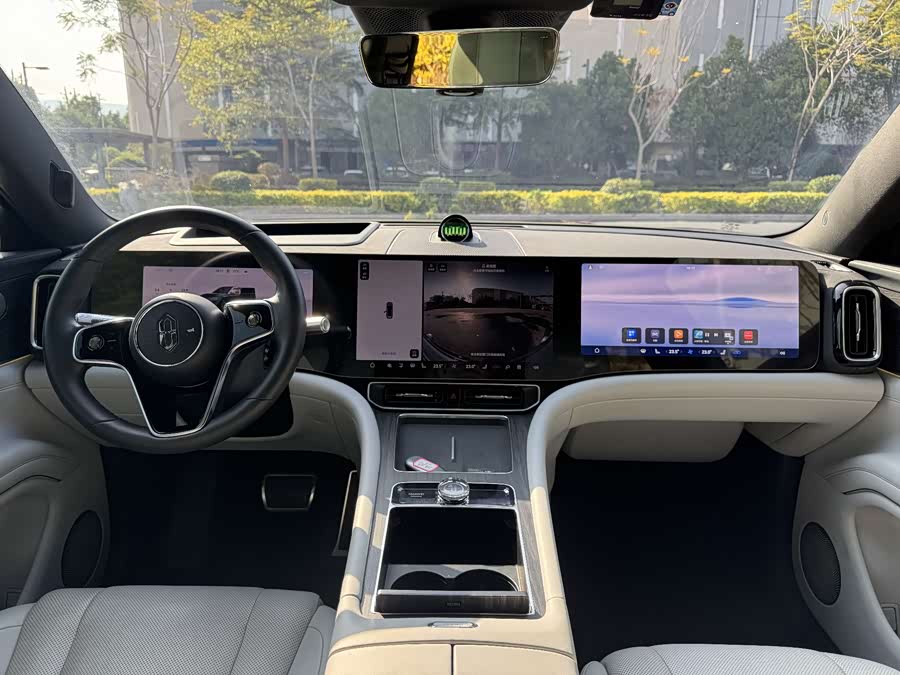 2024 car image #6