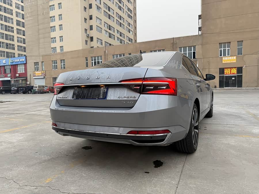 Skoda Superb 2019 #6 Skoda Superb 2019 car image #6