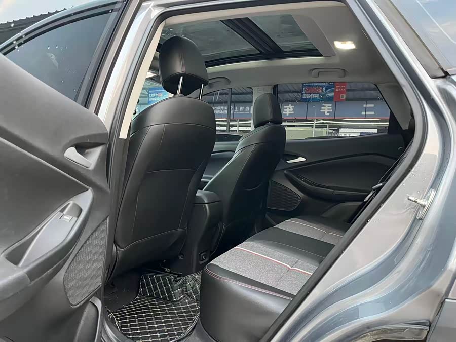 Chevrolet Tracker 2020 #6 Chevrolet Tracker 2020 car image #6