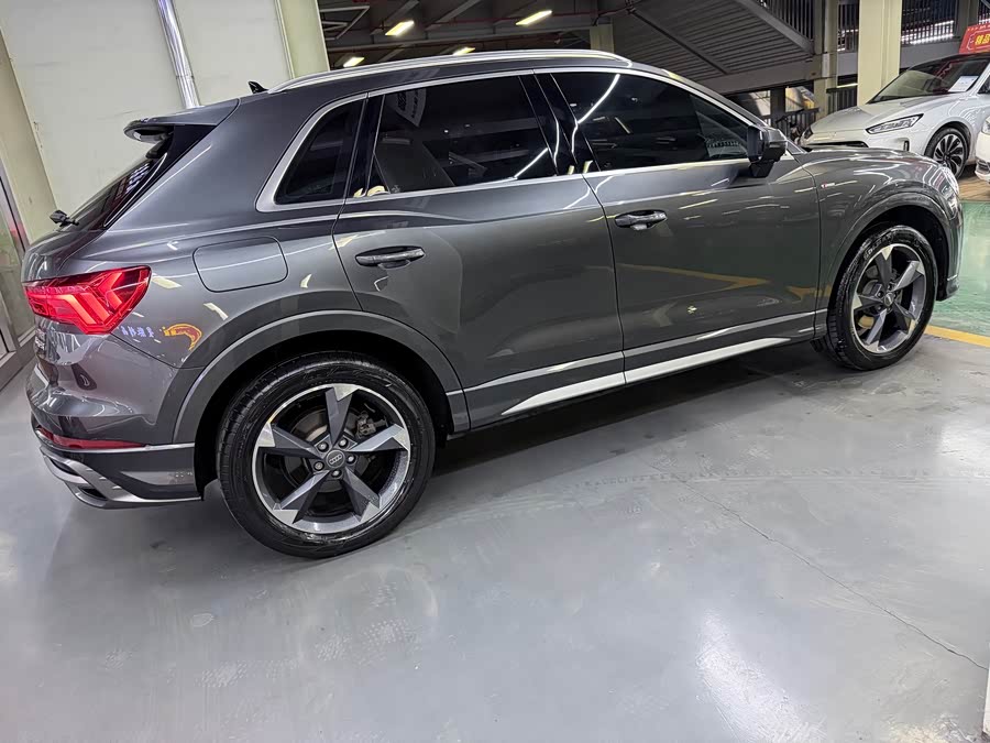Audi Q3 2020 immagine di auto #6