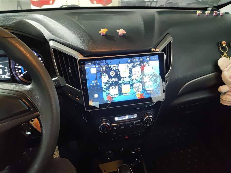 Changan CS15 2017 car image #6