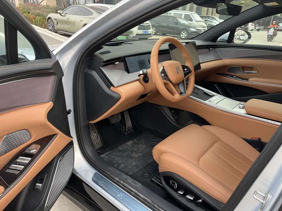 BYD HanL 2025 صورة سيارة #6