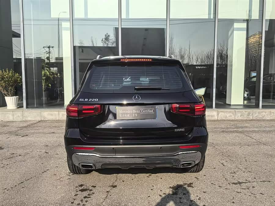 Mercedes-Benz GLB Class 2025 immagine di auto #6