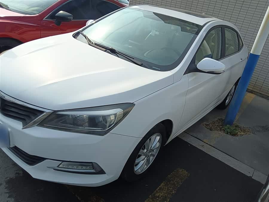 Changan Alsvin V7 2017 car image #6
