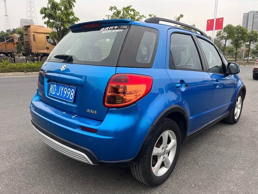 铃木 天语 SX4 2010 汽车图片 #6