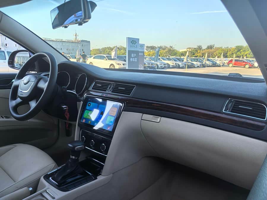 Skoda Superb 2014 immagine di auto #6