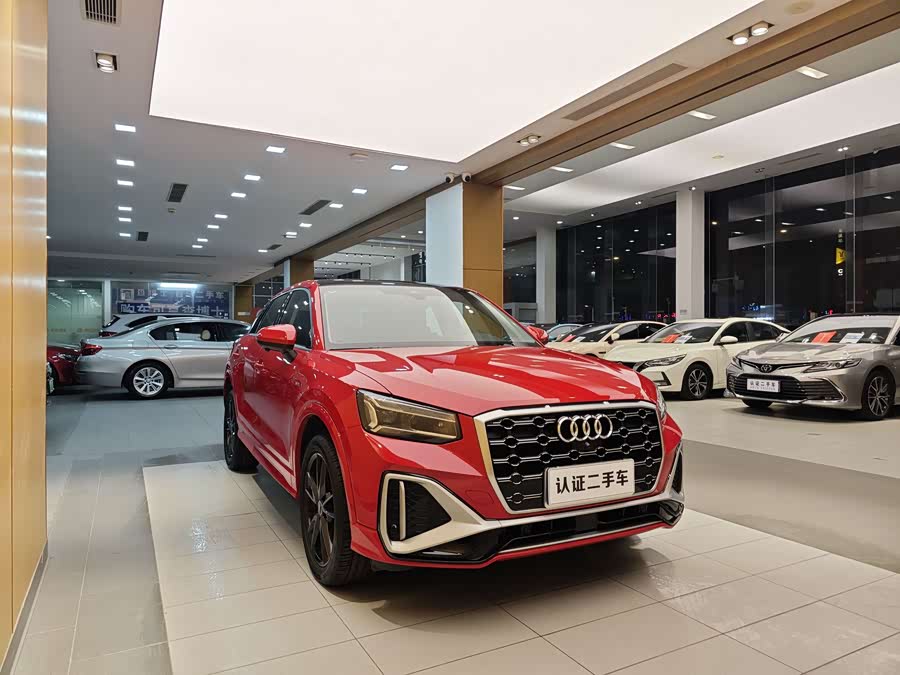 Audi Q2L 2022 car image #6