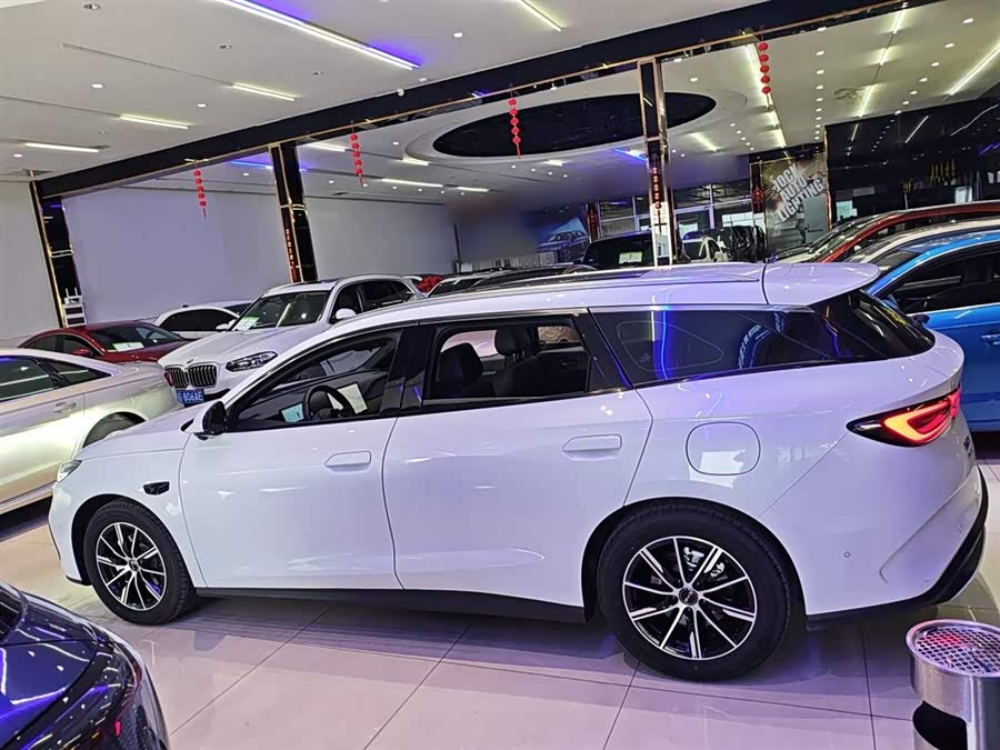 BYD Seal 06 DM-i 2025 immagine di auto #6