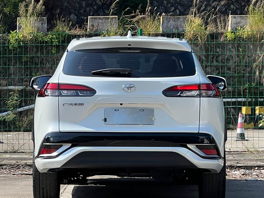 Toyota Frontlander 2023 car image #6