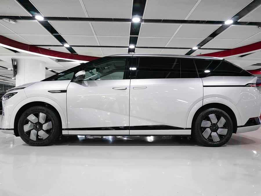 Xpeng X9 2024 #6 Xpeng X9 2024 immagine di auto #6