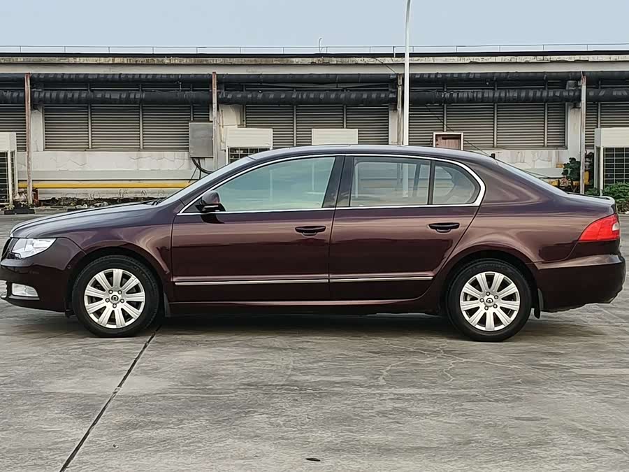 Skoda Superb 2012 imagen de coche #6