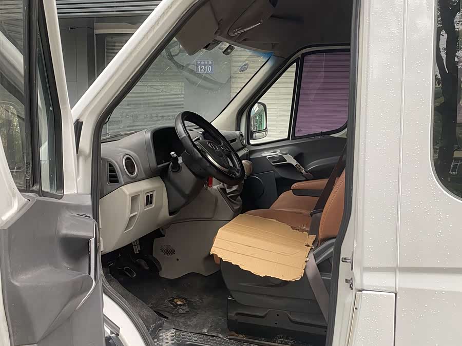 JAC 2017 #6 JAC 2017 car image #6