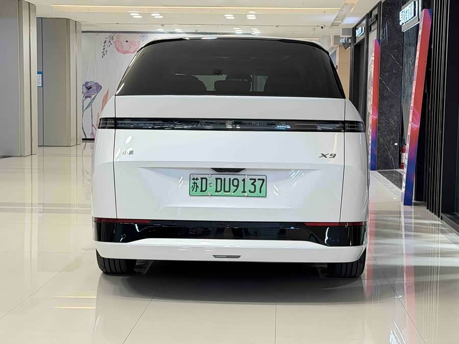 Xpeng X9 2025 immagine di auto #6
