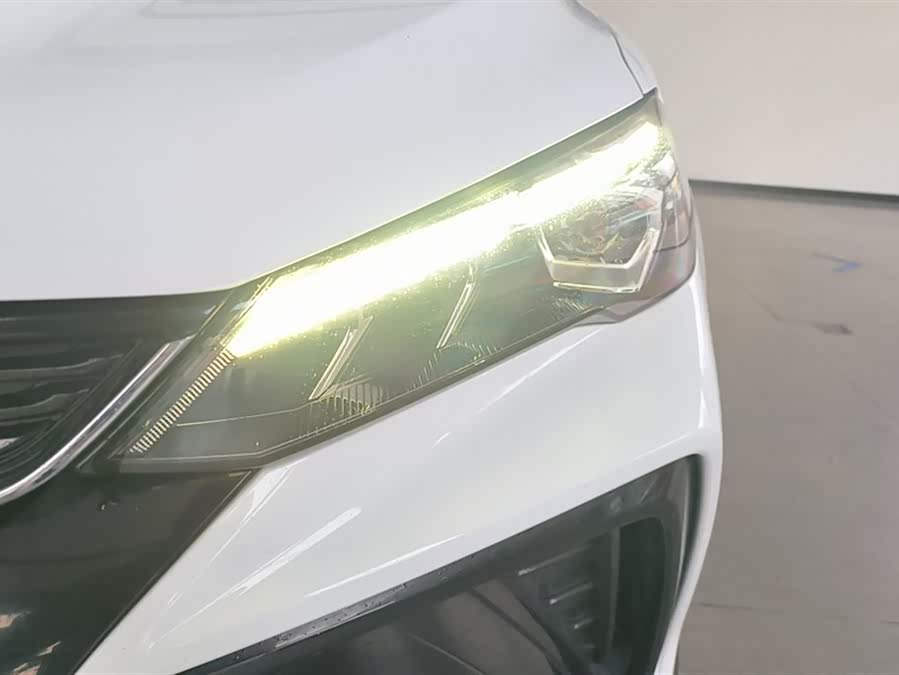 GEELY Binray 2022 car image #6