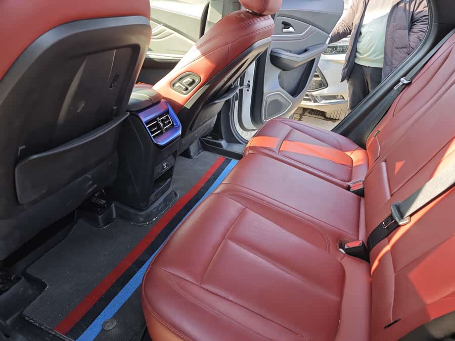 Forthing T5 EVO 2021 car image #6