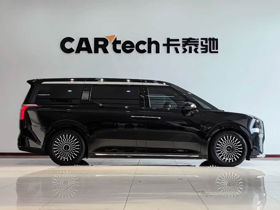 极氪 极氪009 2024 汽车图片 #6