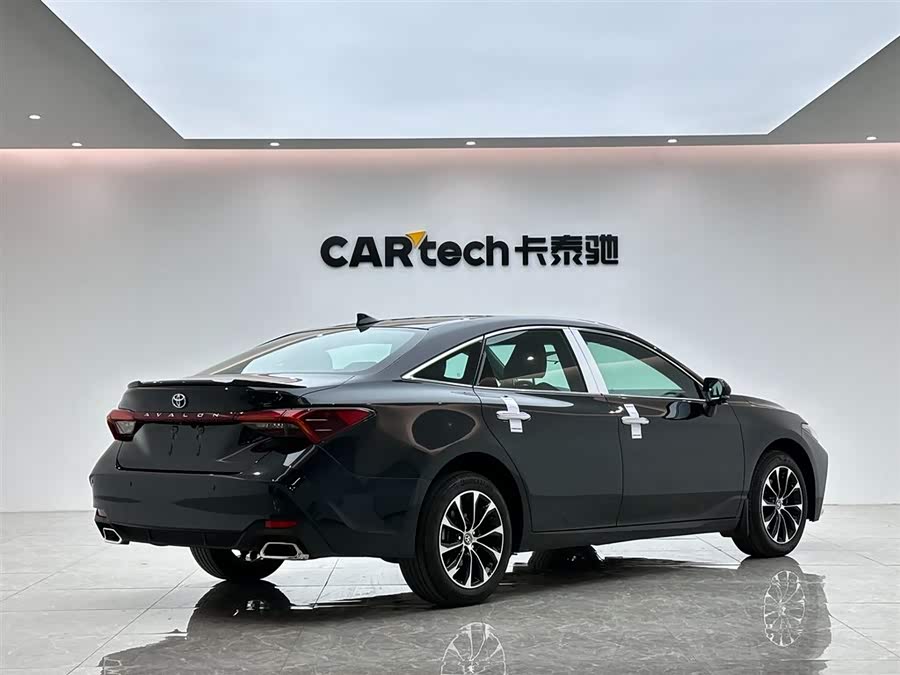 Toyota Avalon 2024 car image #6