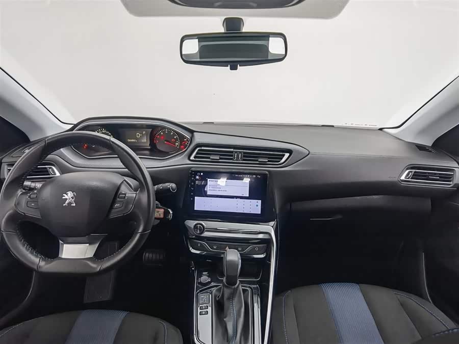 Peugeot 308 2018 car image #6