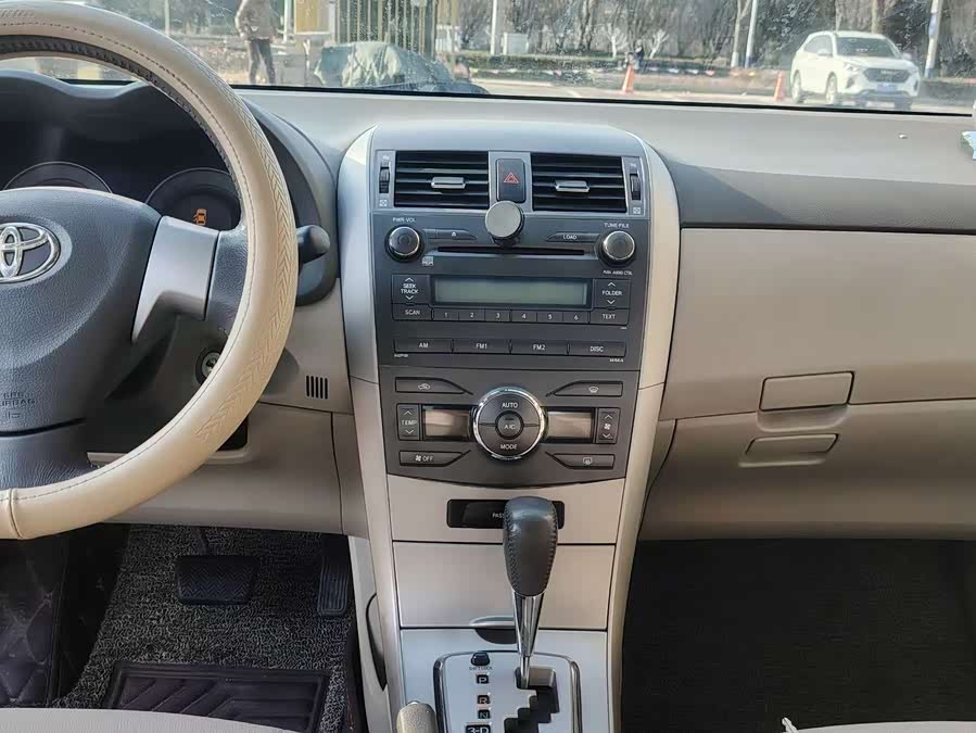 Toyota Corolla 2010 car image #6