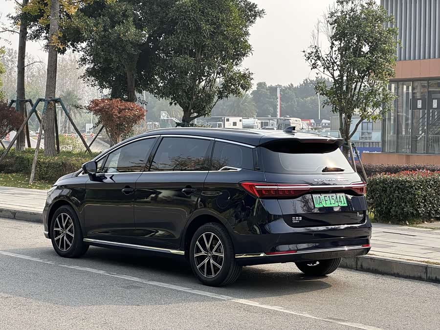 BYD Song MAX New Energy 2022 car image #6