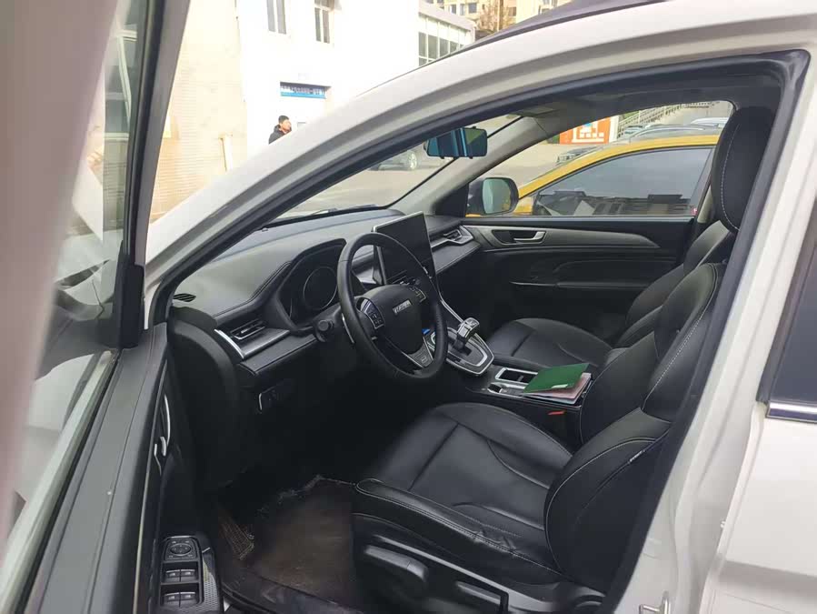 Haval M6 2022 #6 Haval M6 2022 car image #6