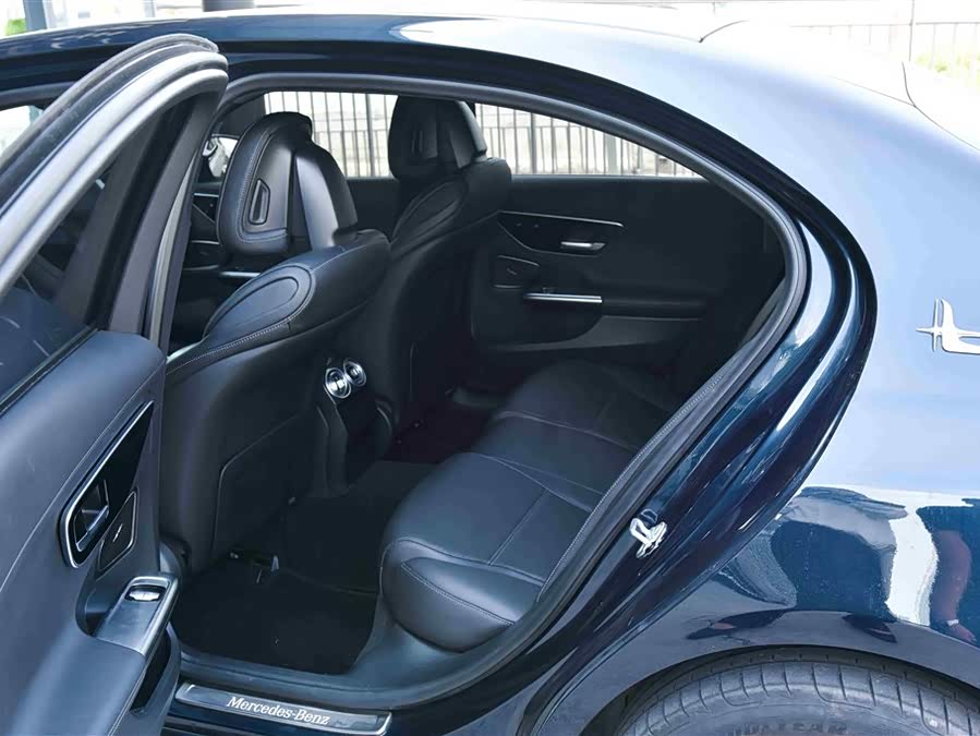Mercedes-Benz C Class 2022 car image #6