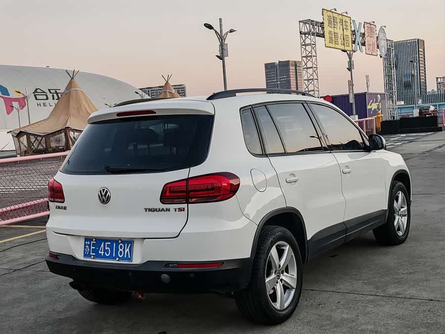 Volkswagen Tiguan 2013 #6 Volkswagen Tiguan 2013 car image #6