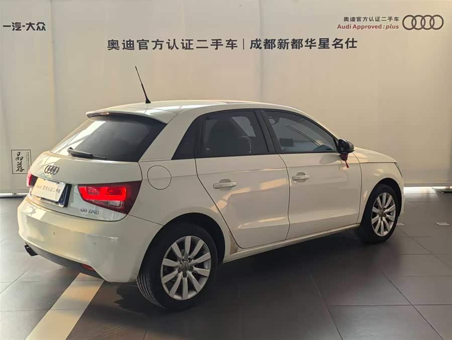 Audi A1 2014 car image #6